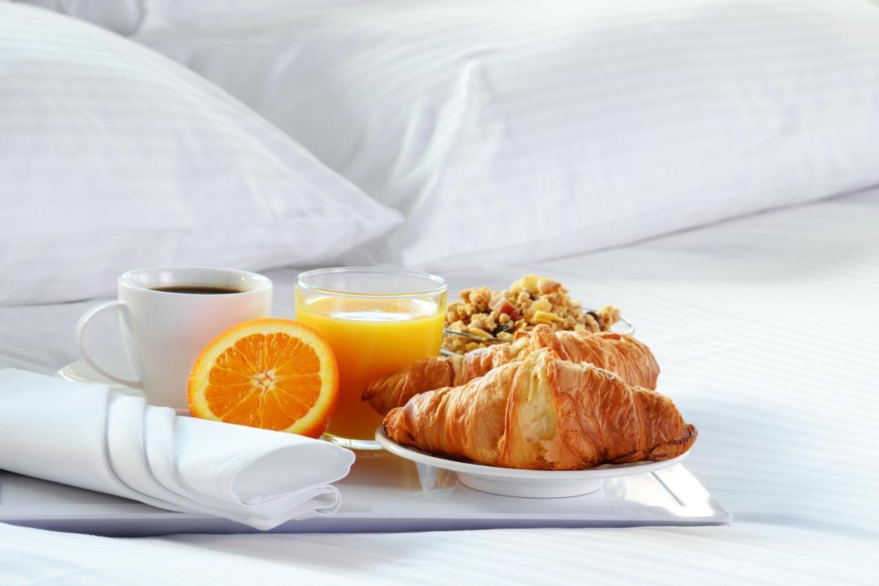 Springhill Suites By Marriott Modesto Bagian luar foto