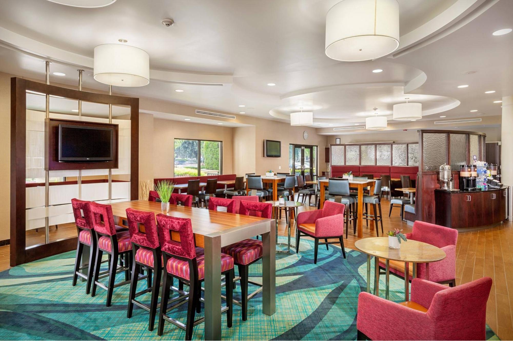 Springhill Suites By Marriott Modesto Bagian luar foto